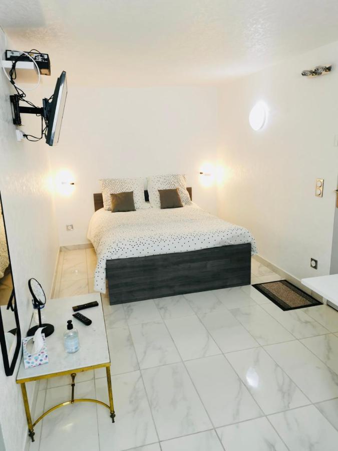 Agreable Studio A Proximite De Paris Et Henri Mondor 克雷泰伊 外观 照片